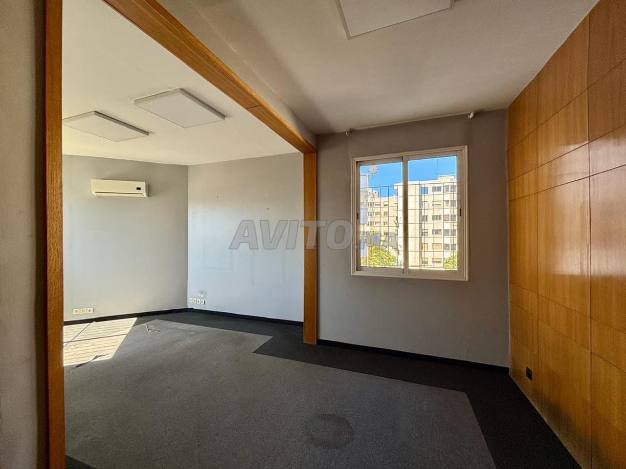 BUREAU / APPARTEMENT
