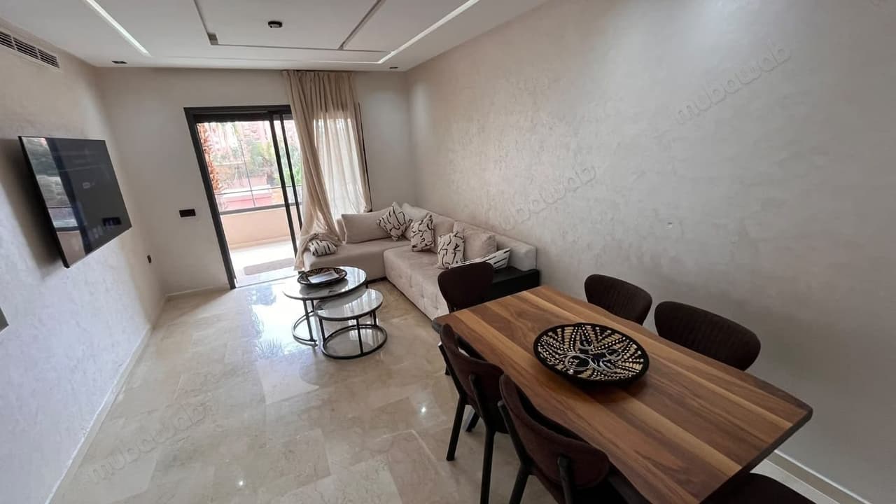 شقة فاخرة بإقامة Menara Garden للكراء
