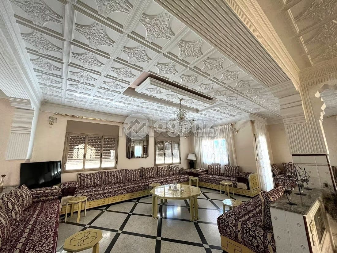 فيلا للبيع 552 م²، 8 غرف نوم الإدارة طنجة