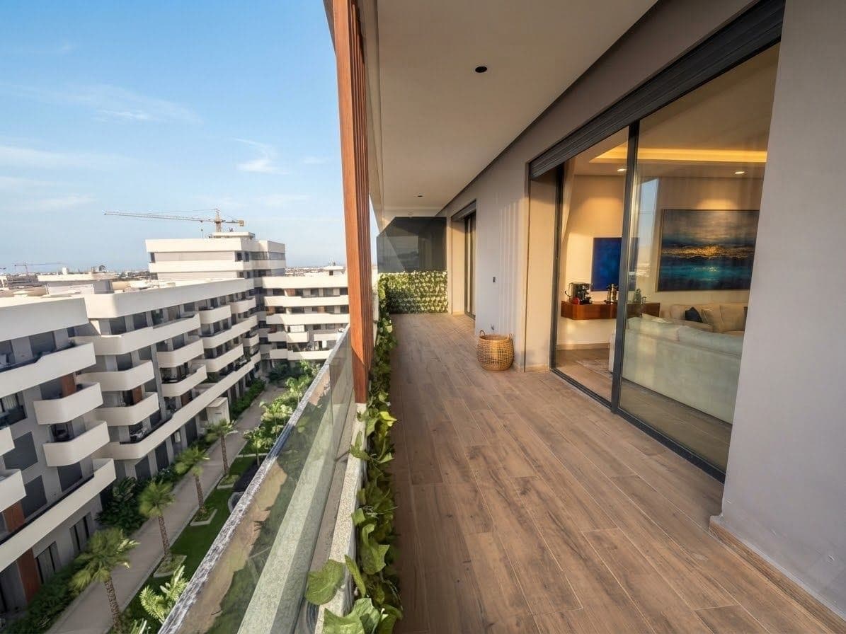 79 m² Studio for Rent in Casablanca Californie
