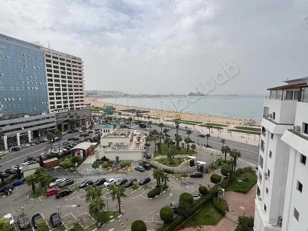 Möblierte Wohnung mit Meerblick zur Miete in Tanger