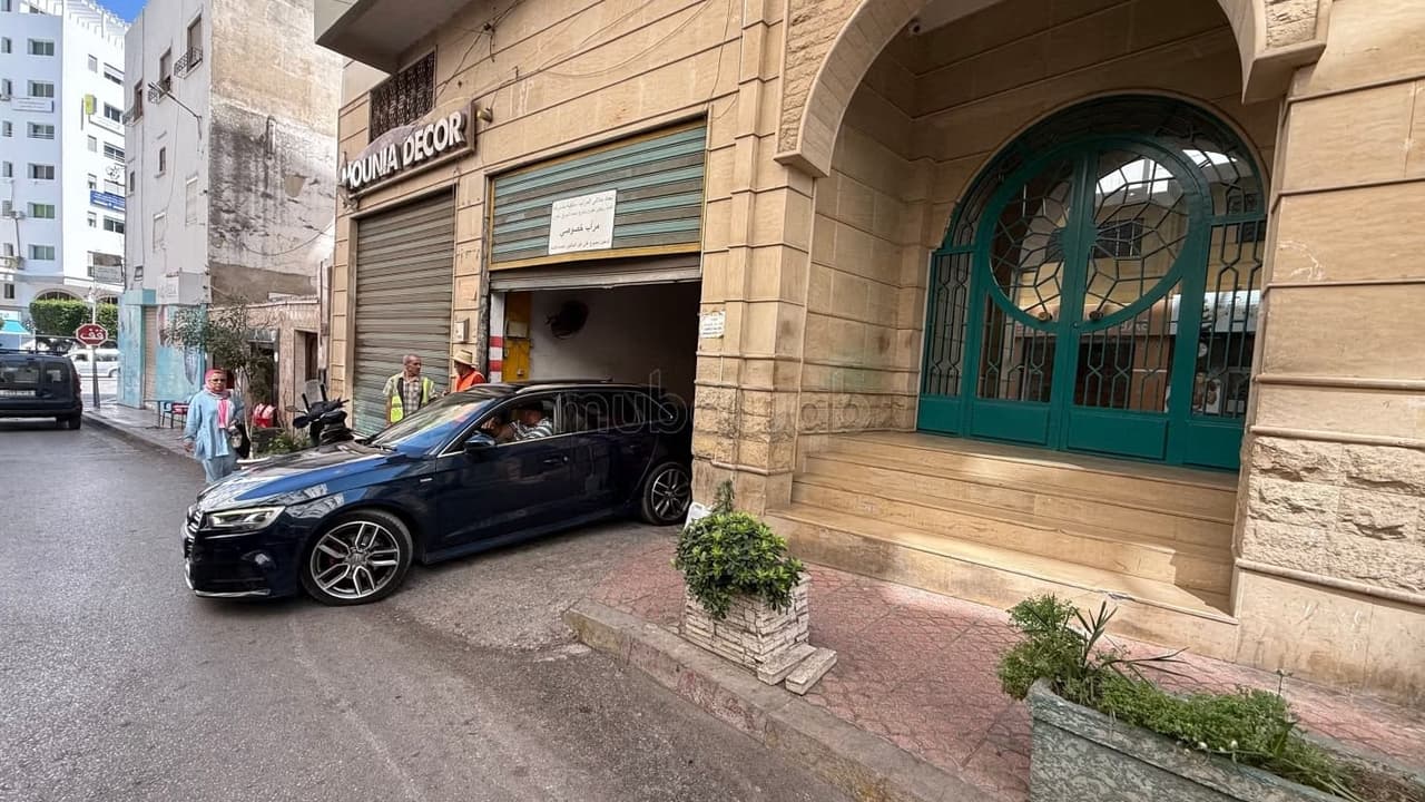 Grand appartement familial avec terrasse et garage au cœur de Tétouan