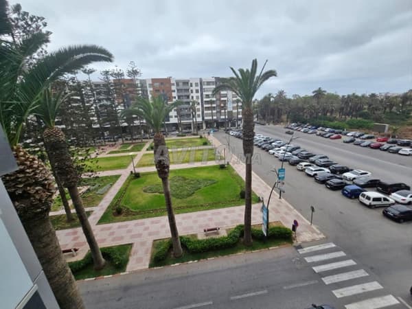 Plateau de bureau à louer de 110 m² / vue sur Parc