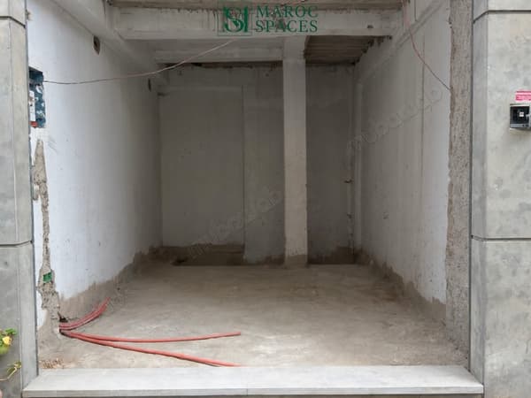À vendre, locaux commerciaux, 64m², Socrate
