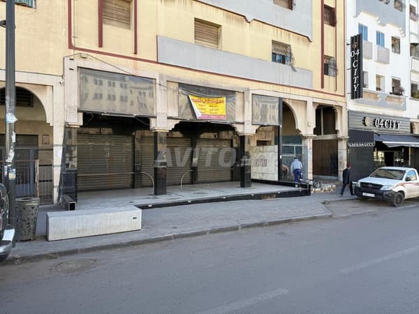 Local commercial à vendre