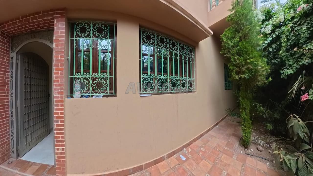 Superbe maison familiale avec garage et terrasse