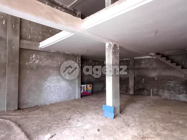 Gewerbefläche zu verkaufen 148 m² Route Immouzer Fès