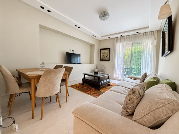 Studio 80 m² à louer à Casablanca Maarif Extension
