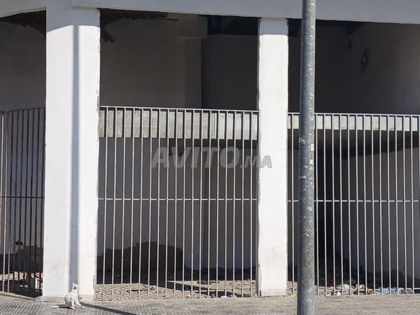 Magasin à louer à côté de 2M Ain sebaa