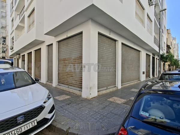 Commercial spaces 45 and 48 m² double shopfront