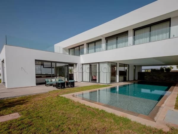 Moderne neue Villa in El Menzeh