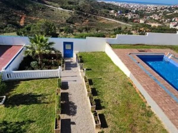 À Vendre – Villa au Calme sans Vis à Vis à Tanger, à 10 min de la Plage d’Achakar