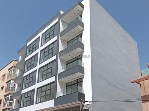 Zu vermieten: Modernes und helles Büro, 50 m², Ain Sebaa