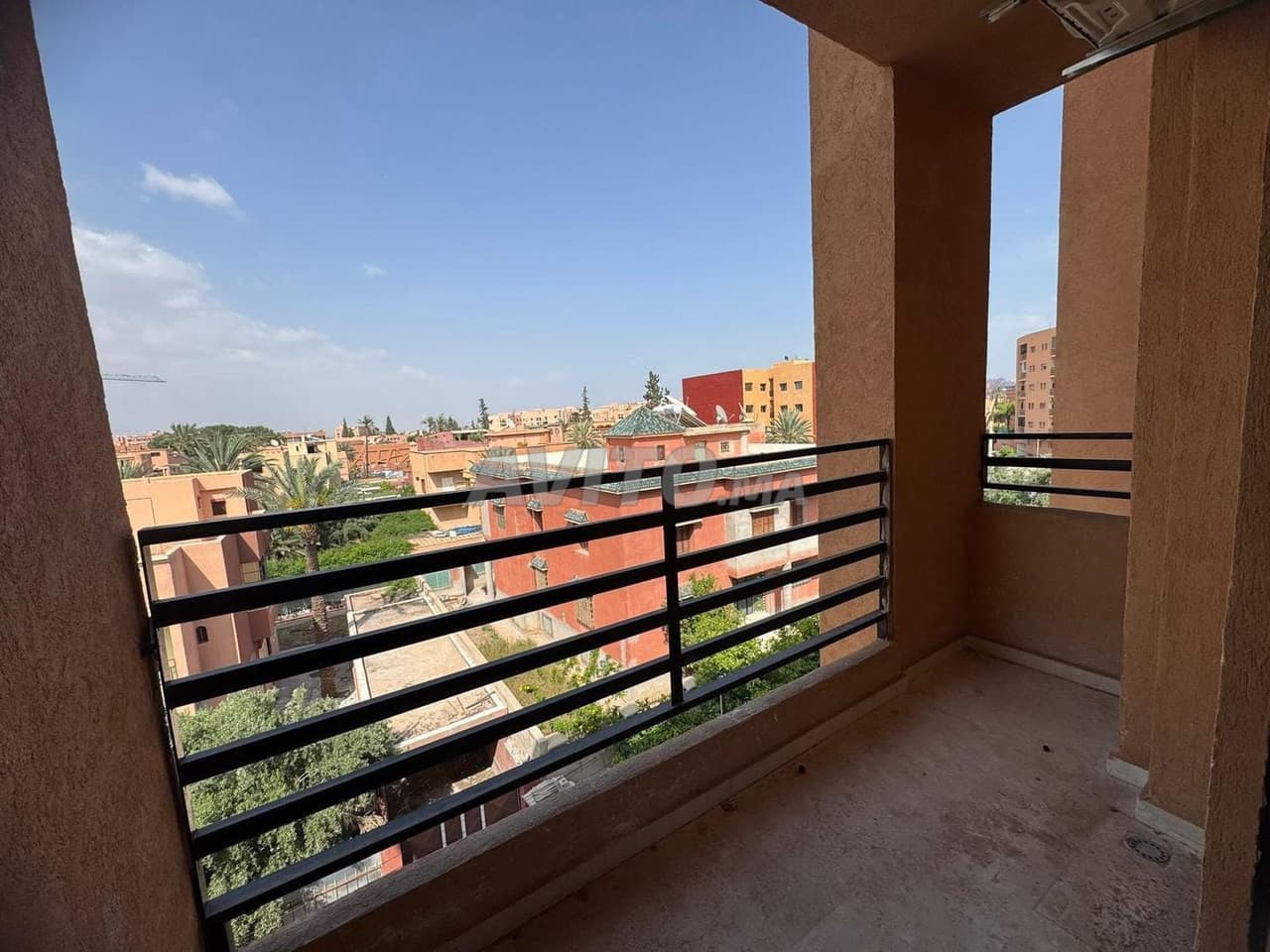 APPARTEMENT NEUF À LOUER VIDE