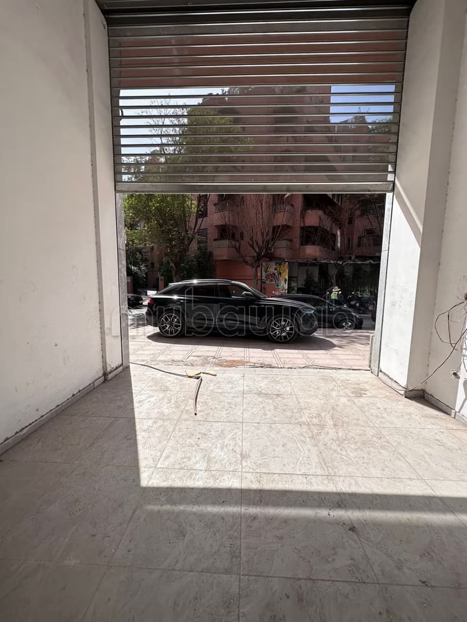 Location: Local commercial Gueliz 41m et 27m mezzanine