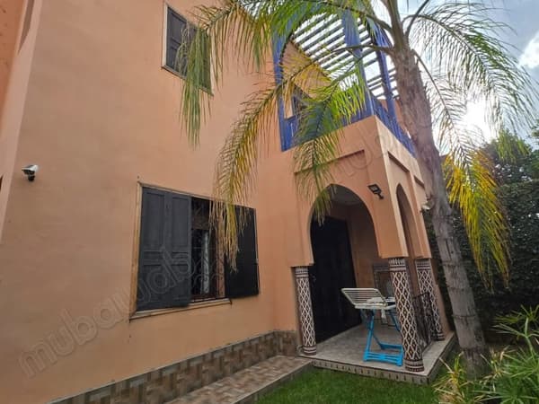 Magnifica villa di 3 camere Basatin Targa