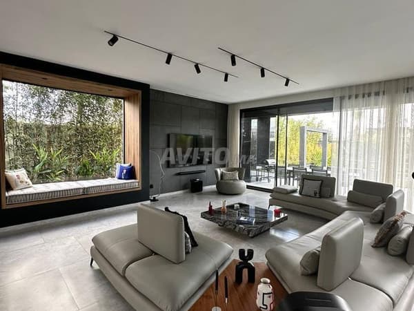 Location villa meublée à Bouskoura ville verte