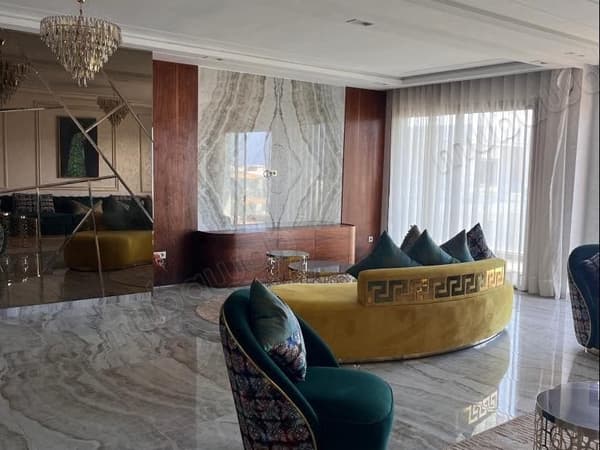 Verkoop van een Mooi Appartement in Dar Bouazza 171 m² Compleet. Zwembad, Airconditioning