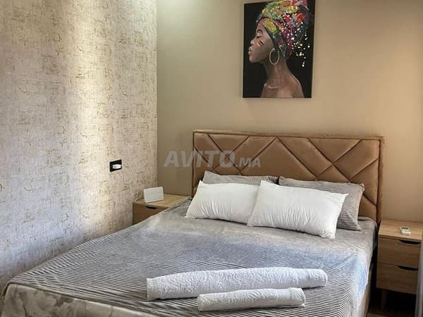 استوديو ممتاز للإيجار بالدار البيضاء شبه جديد