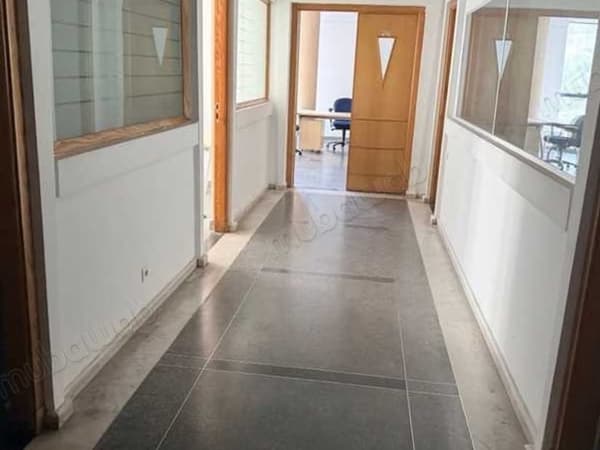 Bureau à Louer de 291.0 m² à Casablanca, Beausejour