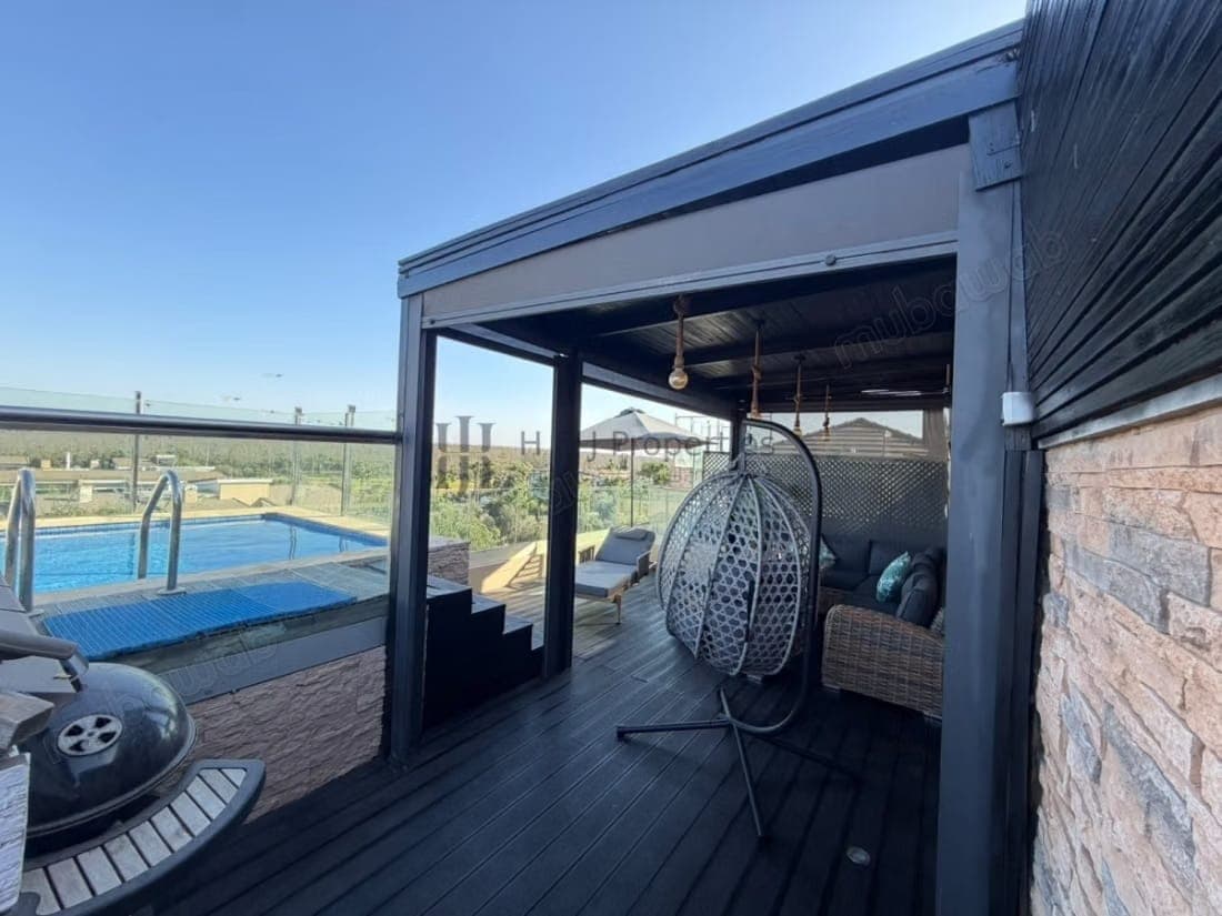T4 256m² 3 slaapkamers personeelskamer solarium/zwembad