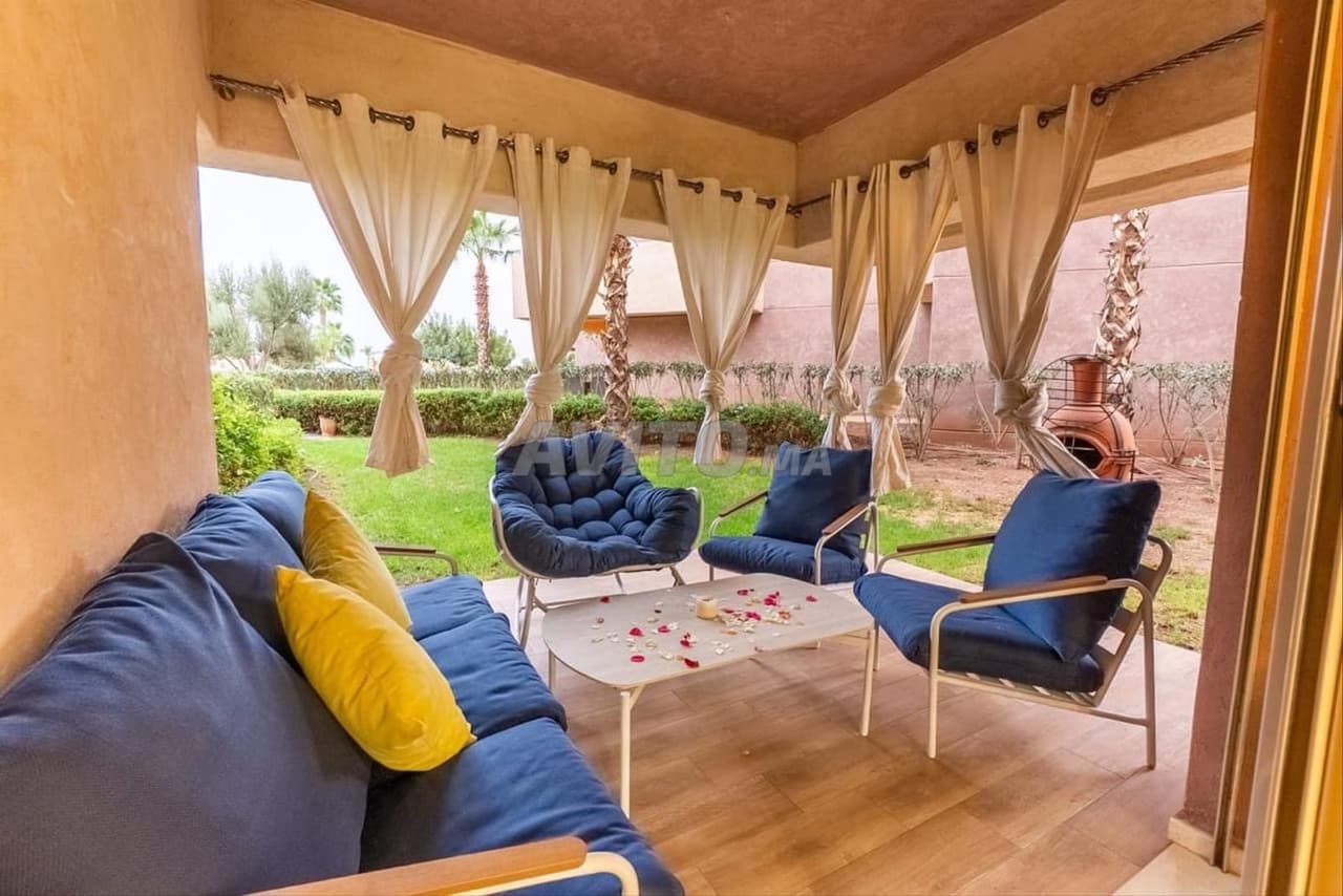 Wunderschönes Erdgeschoss mit Garten zur Miete in Prestigia