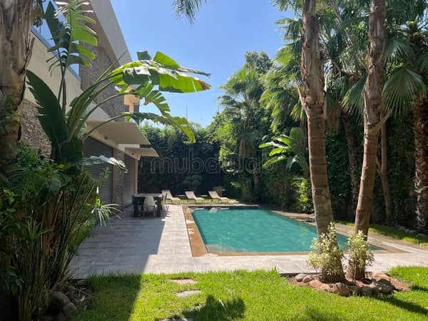 Opportunité: Villa à louer meublée, 6 Ch, proche Morocco mall
