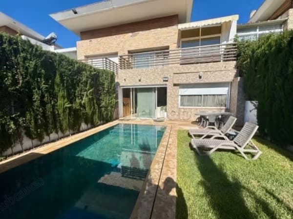 Coquette Villa te huur in Ville Verte
