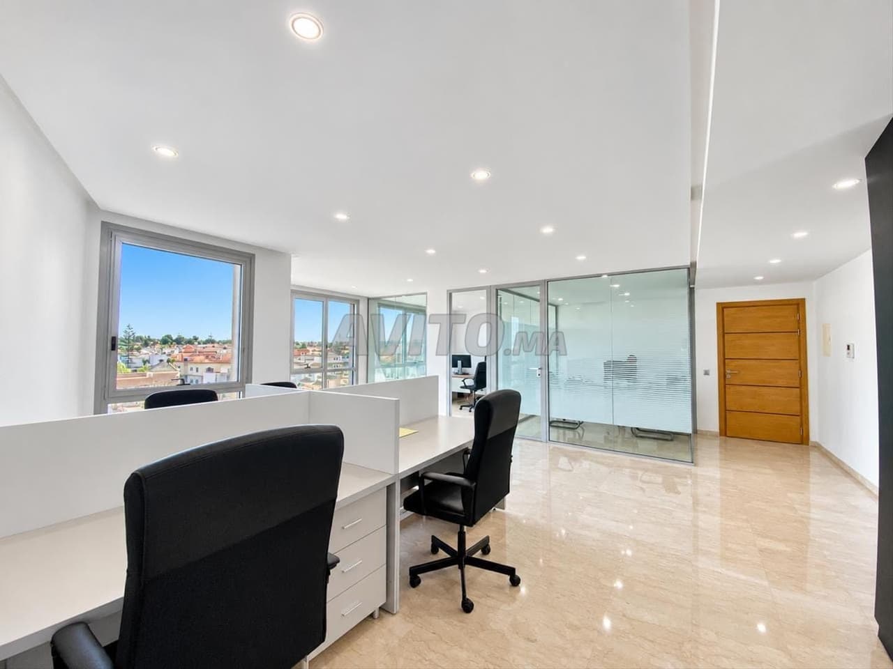 UITGERUSTE KANTOORRUIMTE 86M BOULEVARD TADDART CALIFORNIE