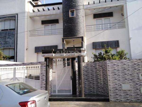 Furnished villa in excellent condition
