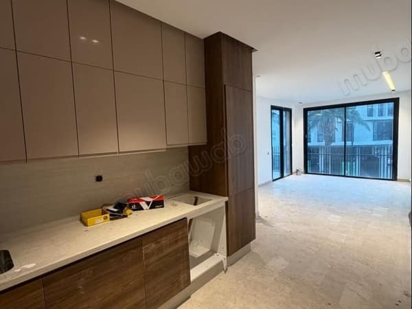 Premium studio, ready to move in