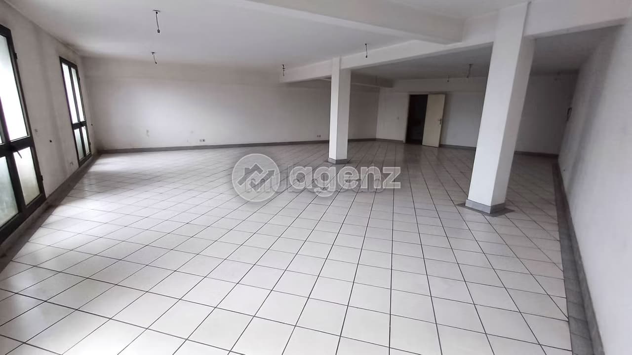 Ufficio in vendita 136 m² La Gironde Casablanca