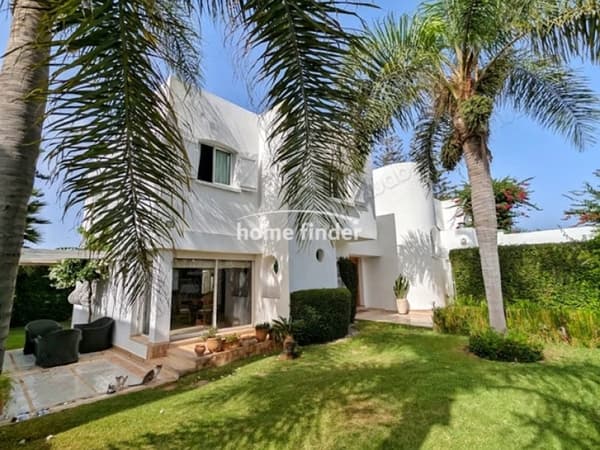 Gemeubileerde Villa te Huur in Ain Diab 470 m²
