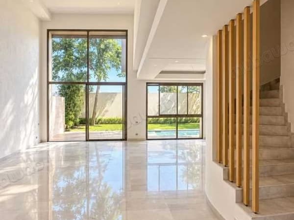 Villa en alquiler de 296.0 m² en Dar Bouazza, Tamaris1