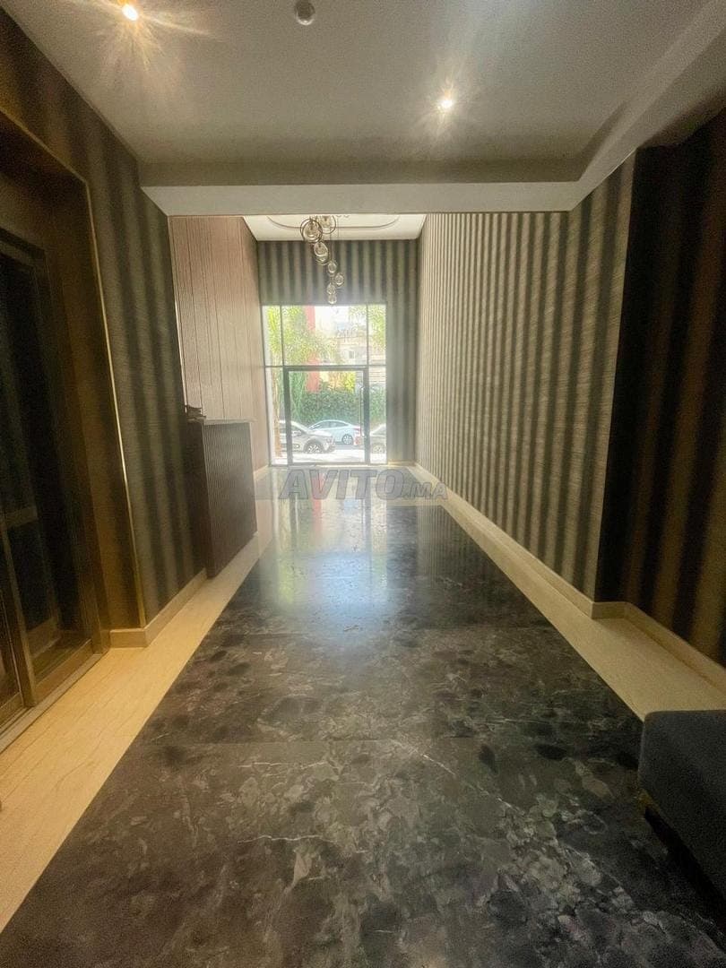 À LOUER – SUPERBE APPARTEMENT MEUBLÉ