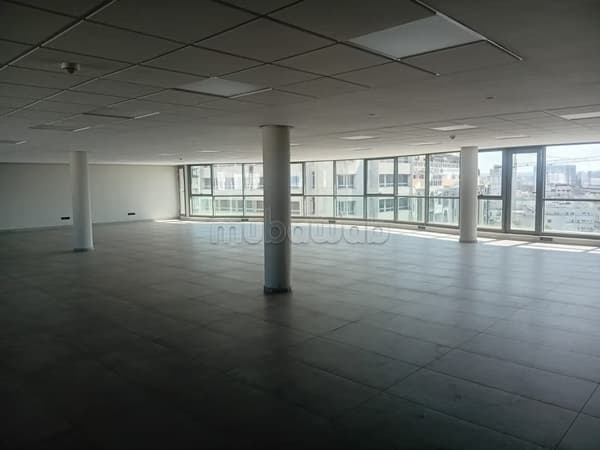 Office floor in prestige building