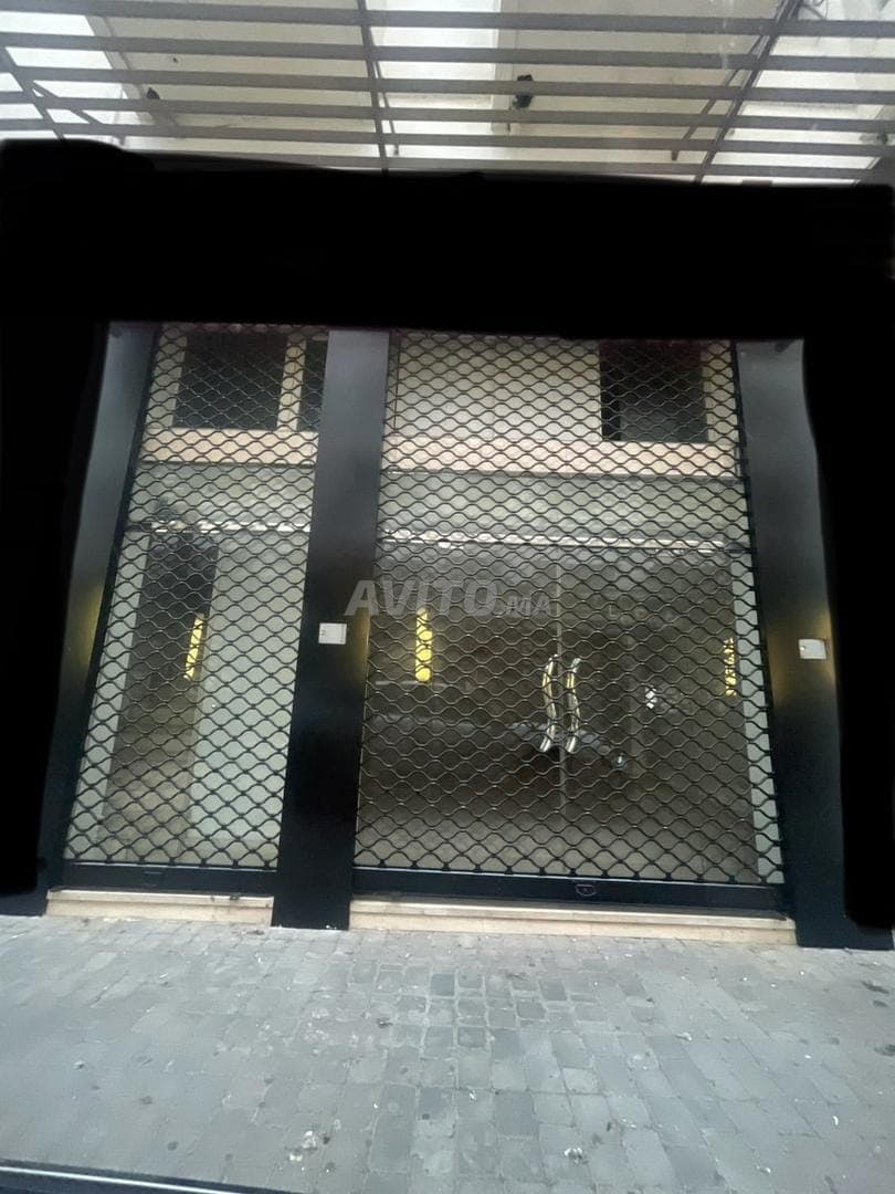 Je mets en vente un magasin à Belvédère