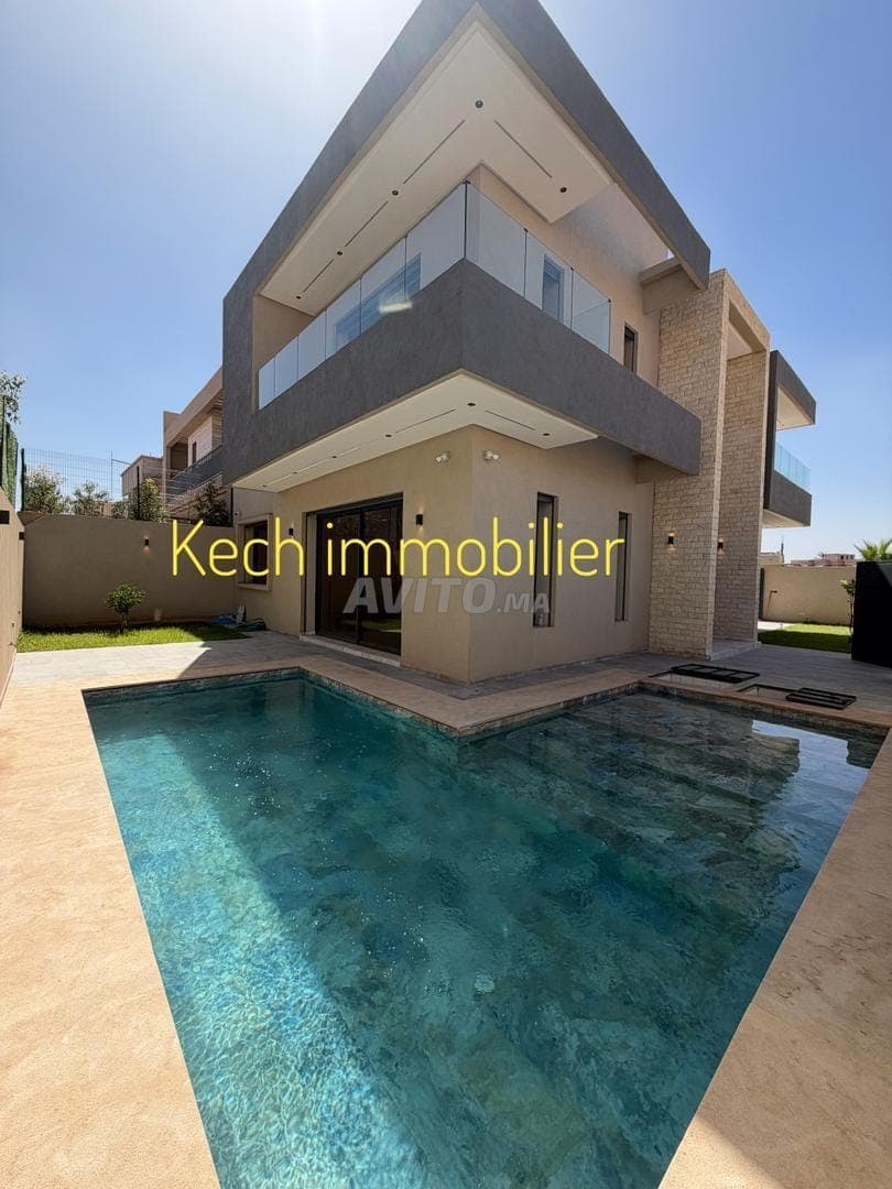 Moderne nieuwe villa te koop
