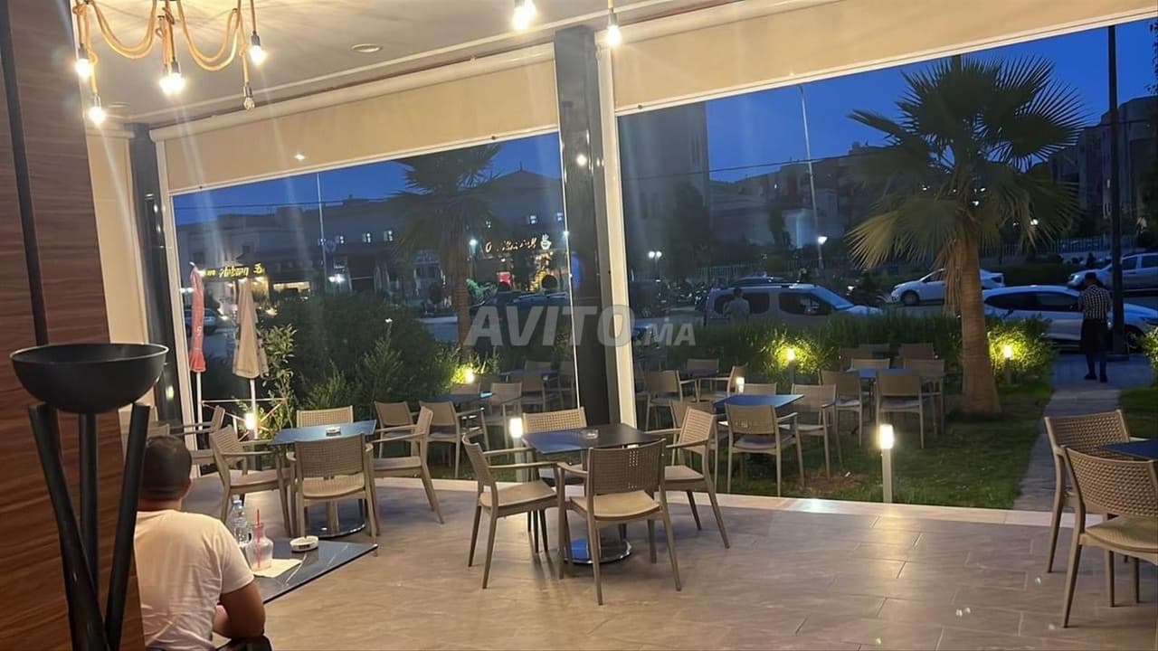 مقهى للبيع، أصل تجاري 1 000 000