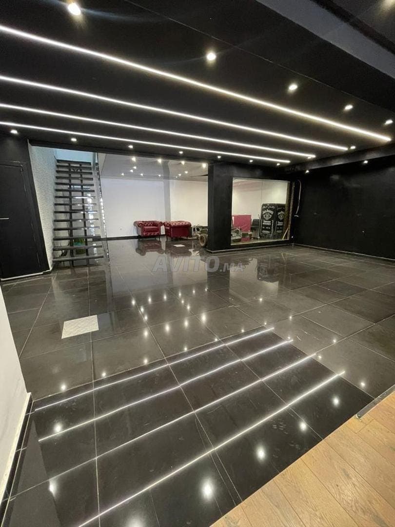 Local commercial 257 m² à louer à branzaran maarif