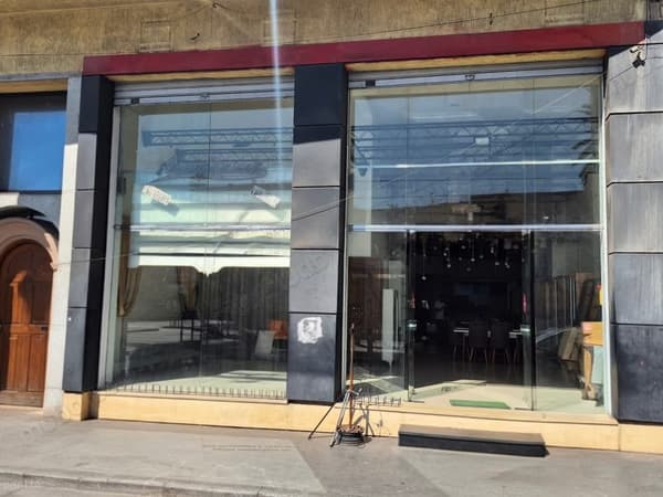 Local sur Boulevard Anwal