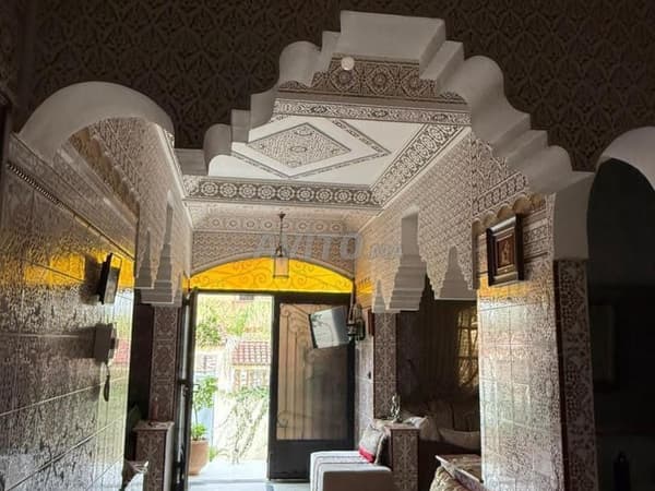 Gemeubileerde villa te koop