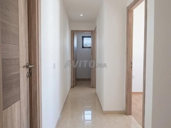 Appartement moderne et ensoleillé à vendre, rue Tarik Ibn Ziyad.