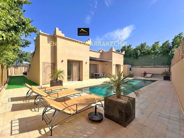 Villa privée titrée à vendre de 4 suites, avec VNA
