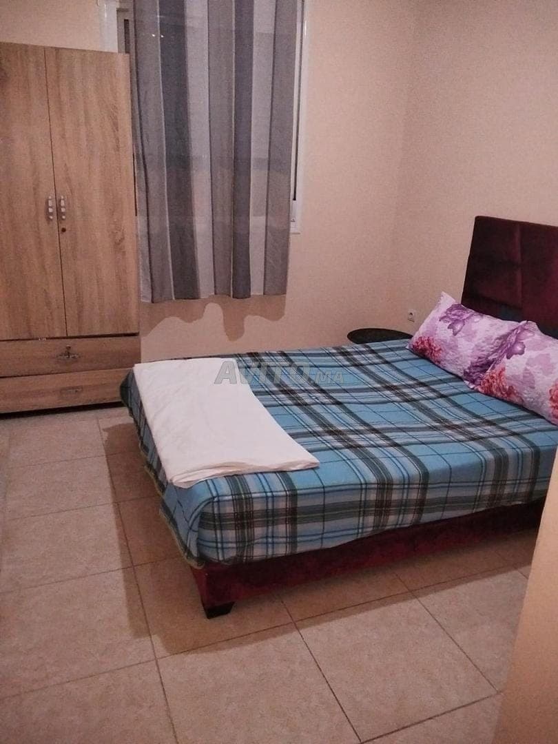 Appartement vide à louer mensuellement à El Mahamid