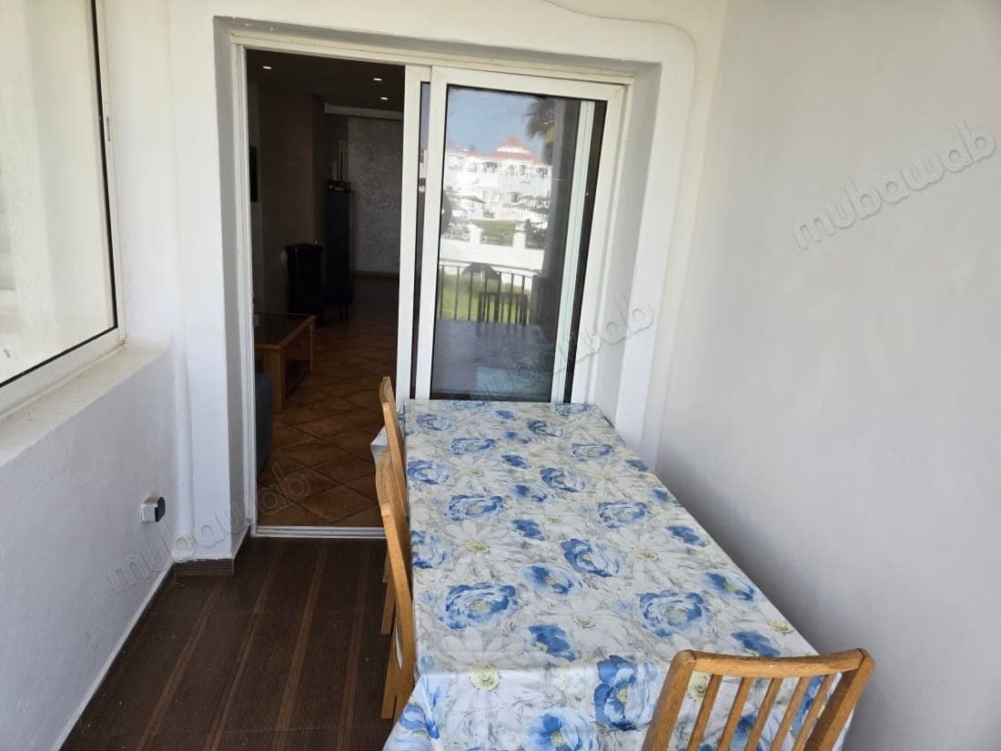 Bel appartement à vendre à Dar Bouazza. Surface de 94 m². Jardin et terrasse