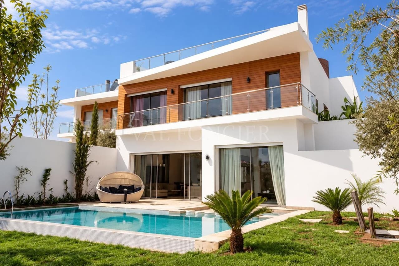 Location Villa de Prestige à Ain Diab Casablanca – 600 m², 4 Chambres avec piscine