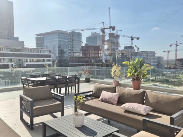 Alquiler de un apartamento en Casablanca Finance City. 3 habitaciones. Ascensor y terraza