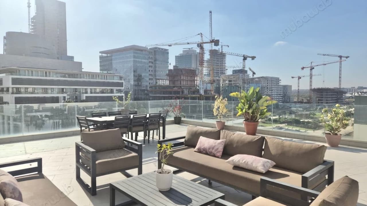 Alquiler de un apartamento en Casablanca Finance City. 3 habitaciones. Ascensor y terraza