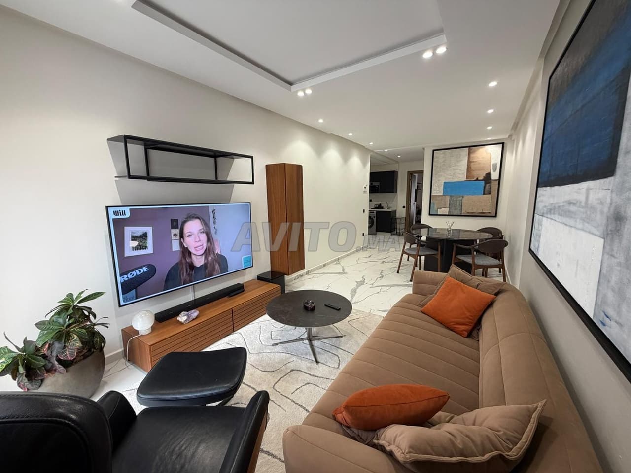 Studio meublé avec cour privative à louer